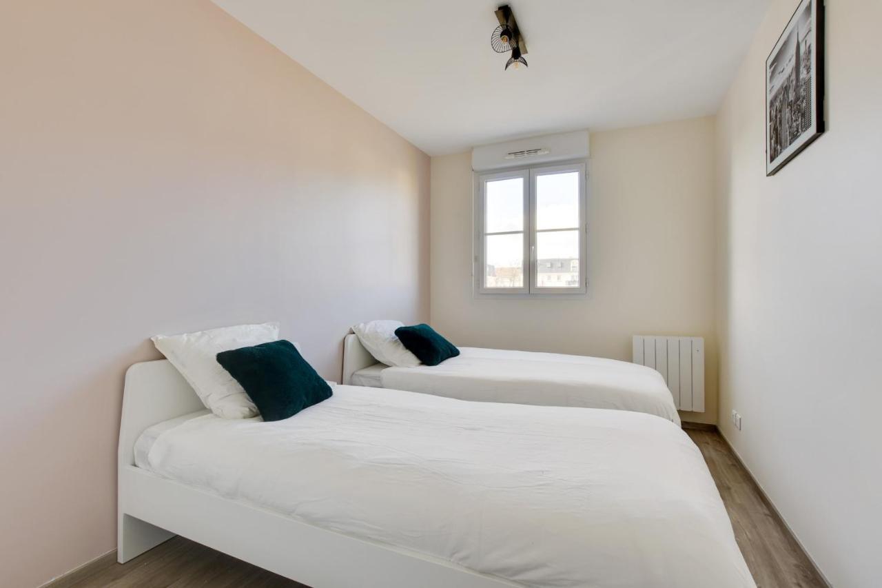 Апартаменты Appart Cosy Quartier Calme Hyper Centre Parking Маньи-ле-Онгр Экстерьер фото